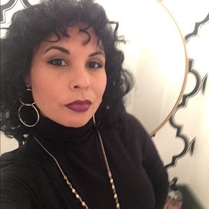 Meet your Posher, Jasmine